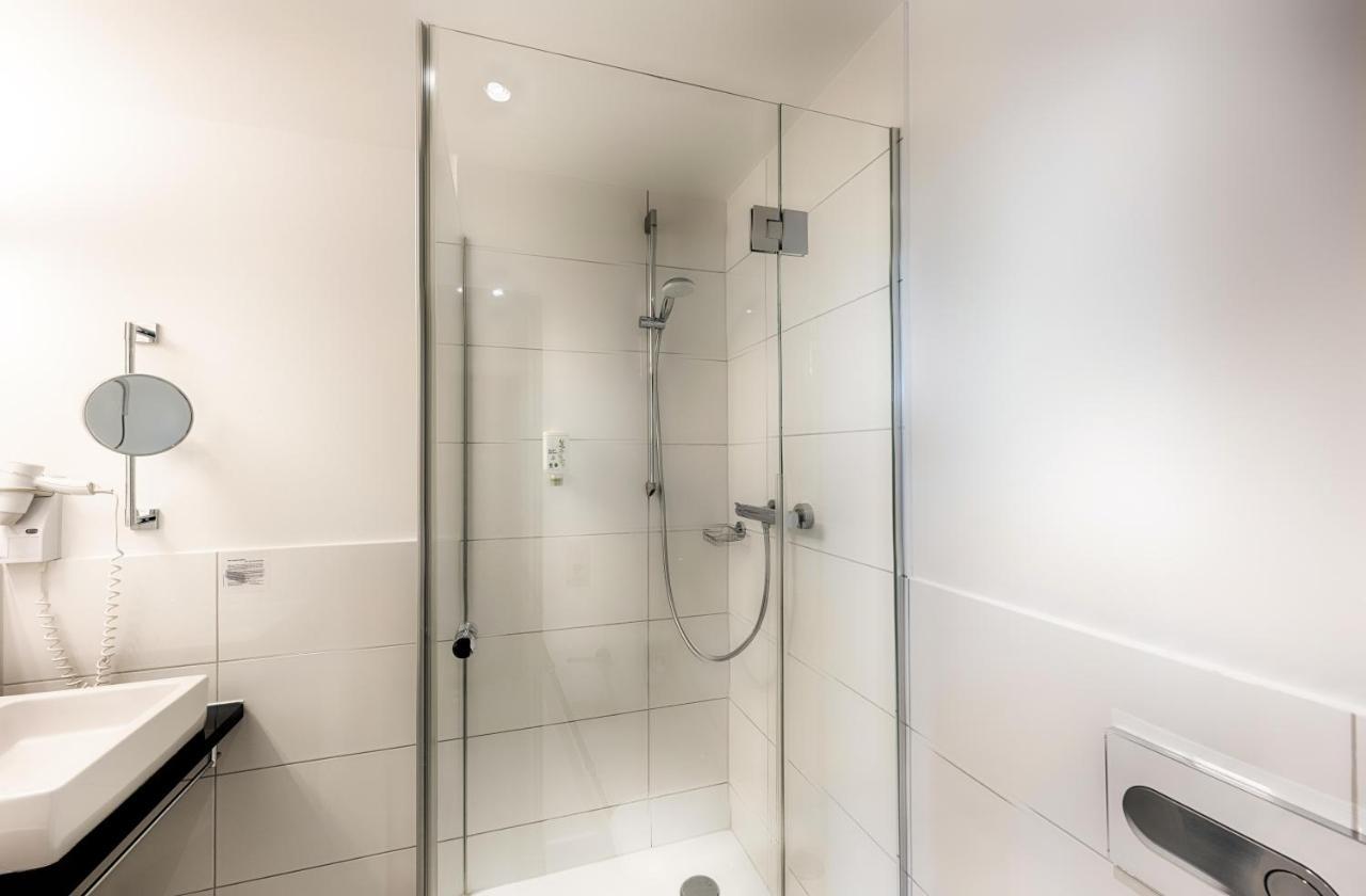 B&B Hotel Muenchen-Hbf Bagian luar foto